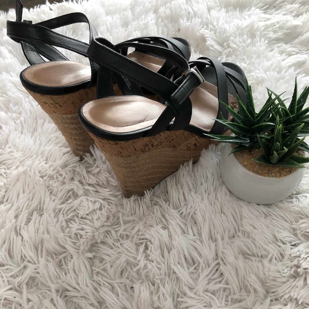 Charles David wedge sandals - Picture 2 of 3